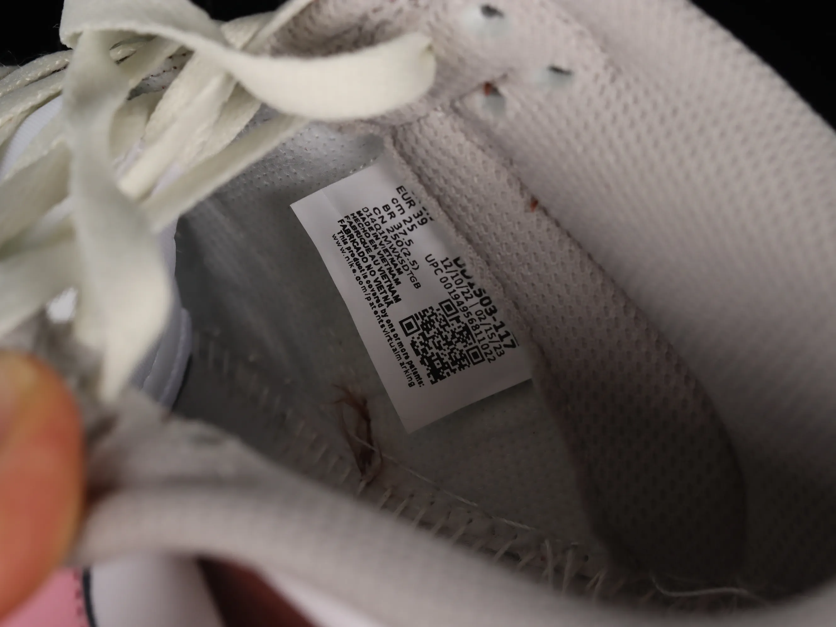 All categories Nk SB Dunk series Nk SB Dunk Low low-top sneakers Nk Dunk Low Valentine's Day limited SB low-top sports and leisure sneakers DD1503-117